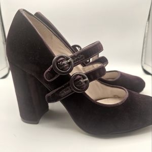 Nine West Darbey Dark Purple Velvet Heels Pumps Womens size 7.5 M